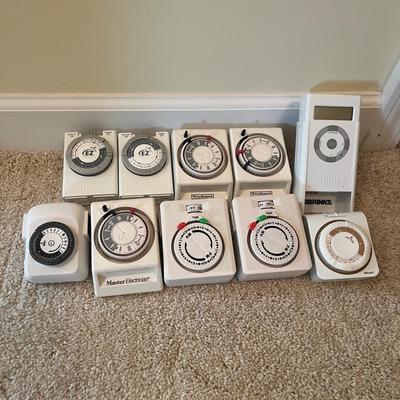 Surge Protectors & Timers (US-MG)