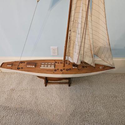 MODEL YACHT