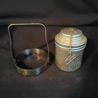 Aluminum Kitchen Items: Springform Pan, Grater, Flour Sifters & More (K-DW)
