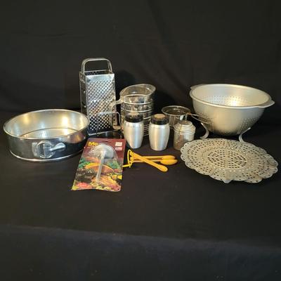 Aluminum Kitchen Items: Springform Pan, Grater, Flour Sifters & More (K-DW)