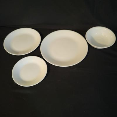 Corelle Livingware by Corning Dinnerware Set (K-DW)