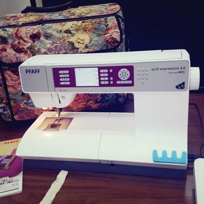 Pfaff Quilt Expression 4.0 Computerized Sewing Machine