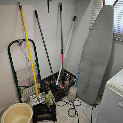 Laundry & Cleaning Items  (L-JS)
