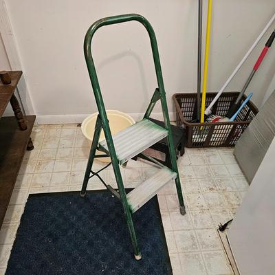 Laundry & Cleaning Items  (L-JS)
