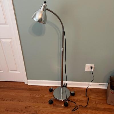 Adjustable Rolling Goose Necked Metal Lamp (PS-RG)