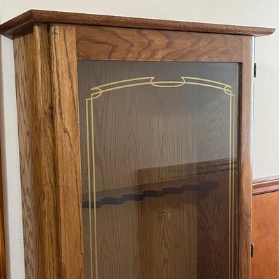 Oak Gun/Rifle Cabinet ~ With Locking Door Bottom Cabinet
