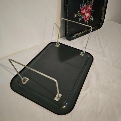 Vintage Metal Serving Trays  (L-JS)
