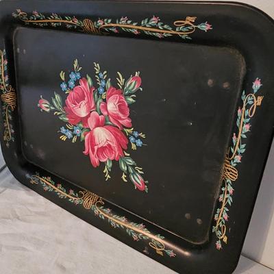 Vintage Metal Serving Trays  (L-JS)
