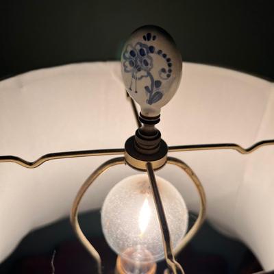 Porcelain Lamp On Wooden Base (PS-RG)