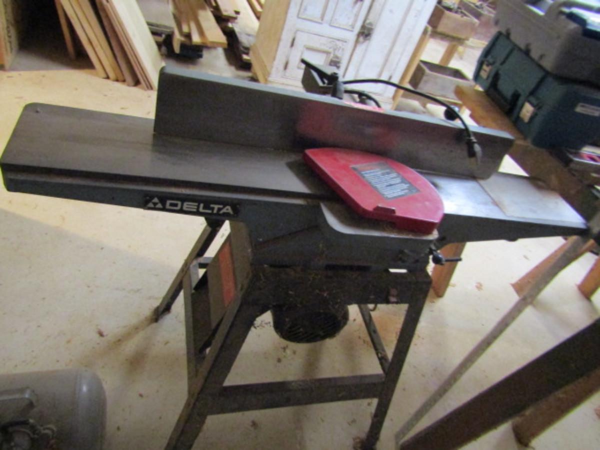 Delta 6" Jointer wth Stand Model 37190