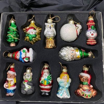 Thomas Pacconi 2001 Classic Glass Ornaments