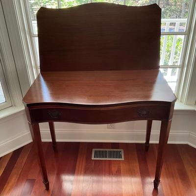 DR-1129 Antique DREXEL Mahogany Flip top Side Table