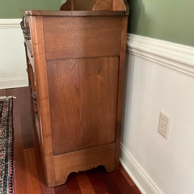 DR-1130 Antique Victorian Walnut Sideboard