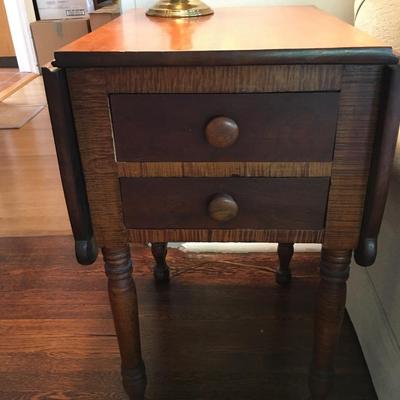 Vintage 20c 2 drawer drop leaf side table