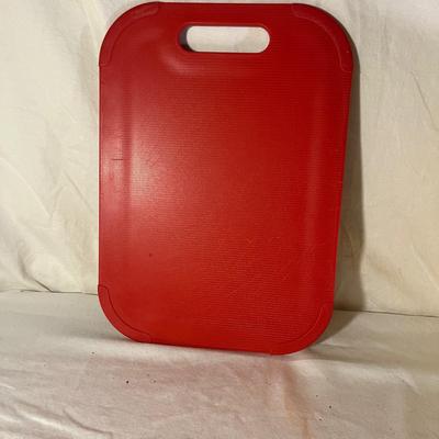 Kuhn Rikon Knives, Anchor Hocking Nesting Bowls, Lovely Table Linens, & More (LR-MG)