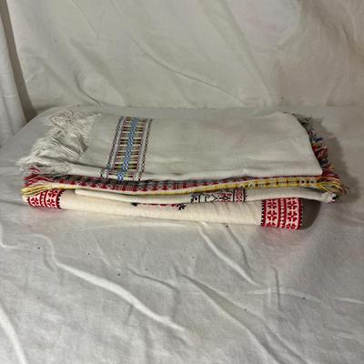 Kuhn Rikon Knives, Anchor Hocking Nesting Bowls, Lovely Table Linens, & More (LR-MG)