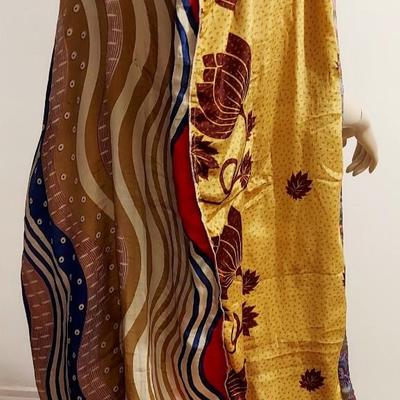 Vtg 1970s  100% Silk Patchwork Kimono  with Sash