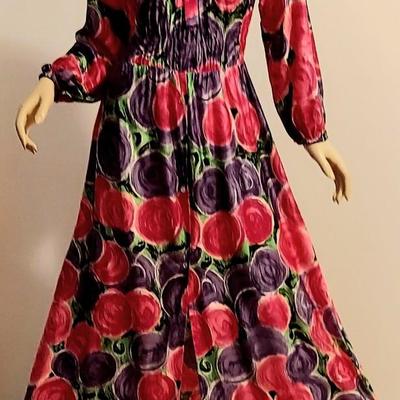 Vtg 60s fluid Purple/Pink  country Vibe Maxi dress