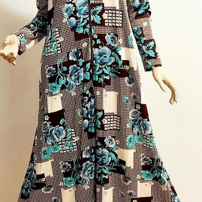 Vtg Elaine Sklar Maxi Robe/Dress hand printed
