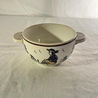 Signed French Pottery (LR-MG)