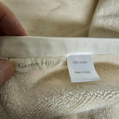 Assorted Linens & Towels: Ralph Lauren, Avanti, & More (UC-JS)