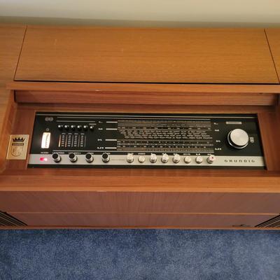 MCM Grundig Rossini 3 Stereo Console Cabinet (D-DW)