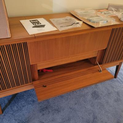 MCM Grundig Rossini 3 Stereo Console Cabinet (D-DW)