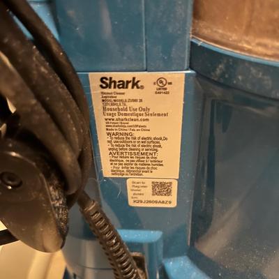 Shark Vacuums (L-MG)
