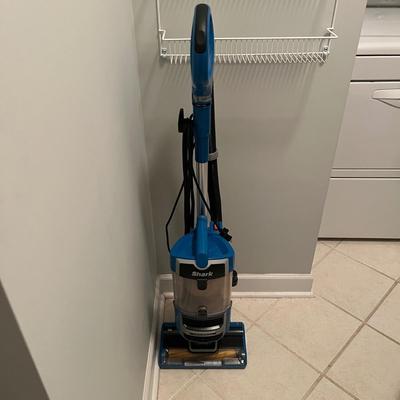 Shark Vacuums (L-MG)