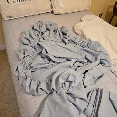 Full Size Bed Sheets, Bedspread & Pillows by Cuddledown & More (UB-JS)