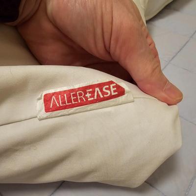 Full Size Bed Sheets, Bedspread & Pillows by Cuddledown & More (UB-JS)