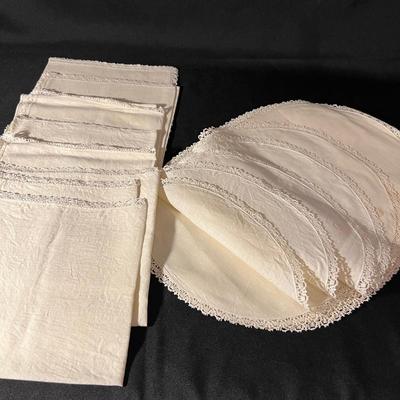 Vintage Table Linens (PS-RG)