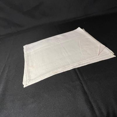 Vintage Table Linens (PS-RG)