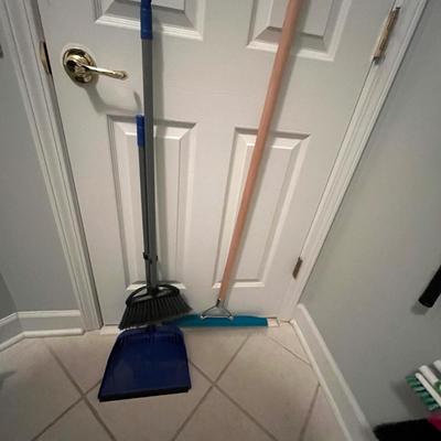 Brooms, Mop & More Cleaning Tools (L-MG)