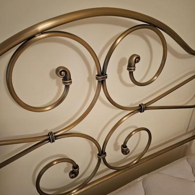 Full Size Metal Bed Frame (UB-JS)