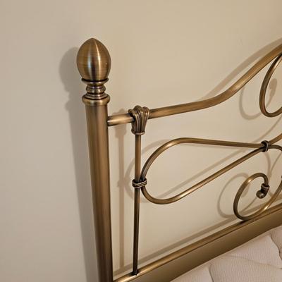 Full Size Metal Bed Frame (UB-JS)
