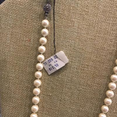 Vintage Richelieu  Simulated  Pearl Necklace