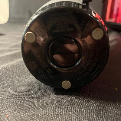 Crock Pot & Hamilton Beach Grinder & Can Opener (HC2-MG)