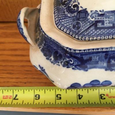 Blue Willow transferware Buffalo Pottery sugar bowl
