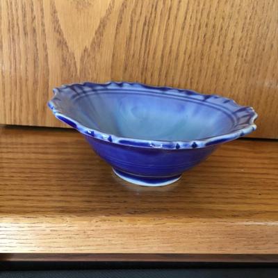 Edgecomb Pottery ruffled edge bowl