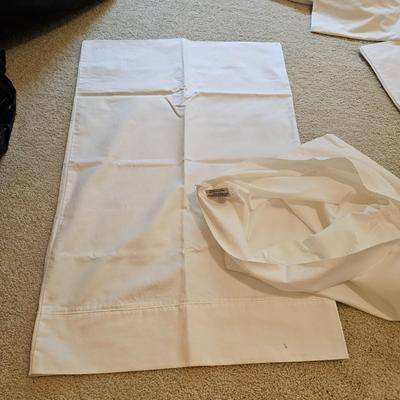 Three Sets of Queen Size Bedding by Cuddledown, Pottery Barn, & LL Bean (UB-JS)