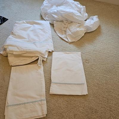 Three Sets of Queen Size Bedding by Cuddledown, Pottery Barn, & LL Bean (UB-JS)