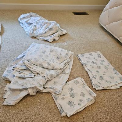 Three Sets of Queen Size Bedding by Cuddledown, Pottery Barn, & LL Bean (UB-JS)