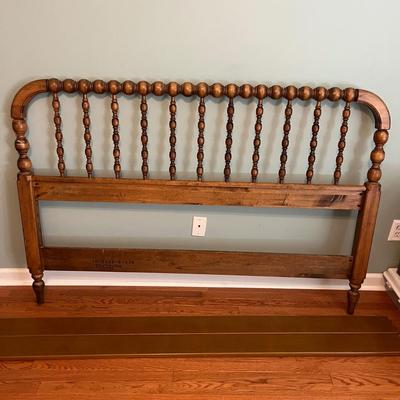 Ethan Allen Queen Sized Bed Frame (PS-MG)
