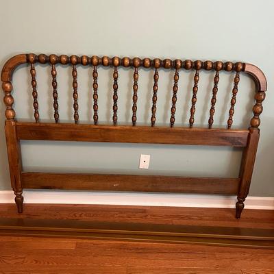 Ethan Allen Queen Sized Bed Frame (PS-MG)
