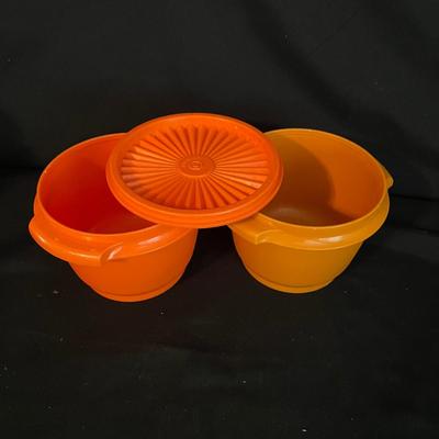 Vintage Tupperware & More (K-MK)