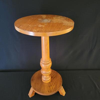 Solid Oak Plant Stand (D-DW)