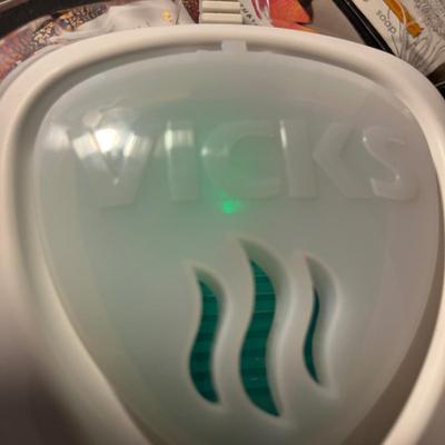 Vicks Waterless Vaporizer & NIB Healthcare Items (PS-MG)