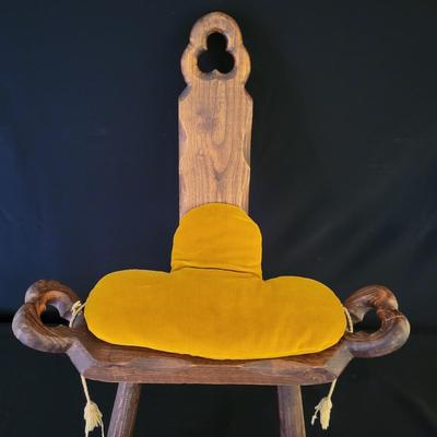 Antique Carved Birthing Stool (D-DW)