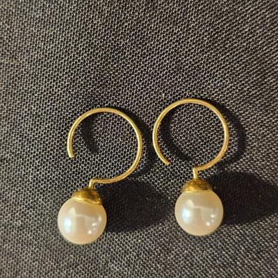 Pearl Necklace, Earrings & More (K-JS)